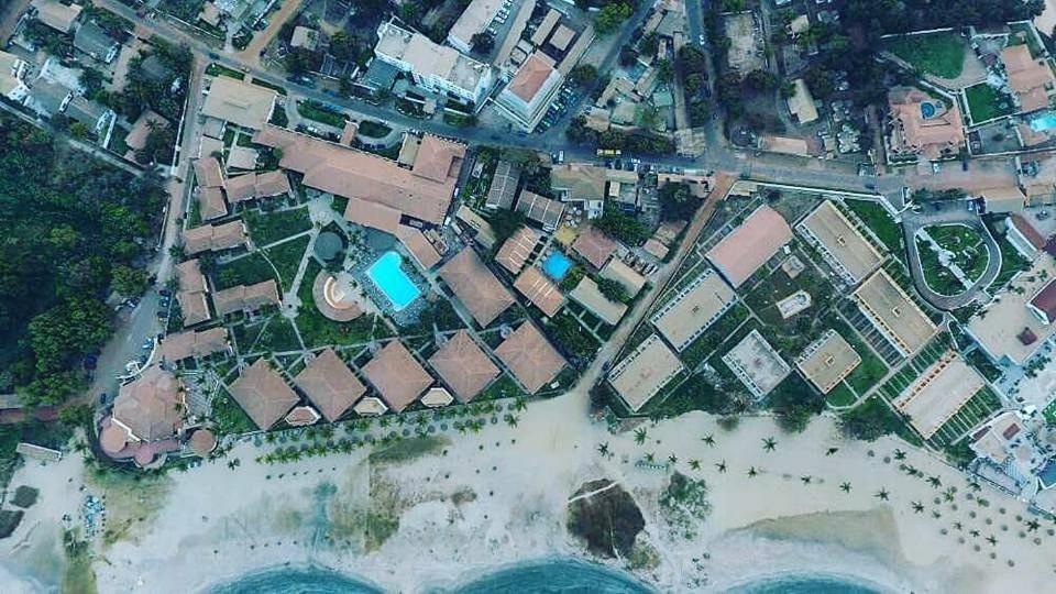 Cape Point Hotel Bakau Exterior foto