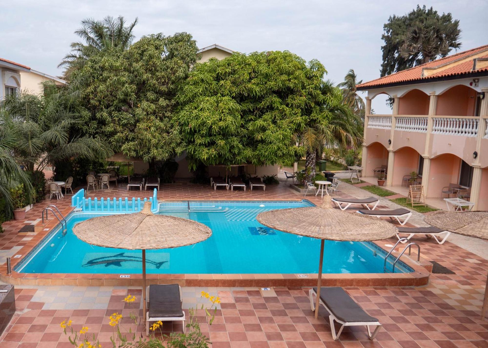 Cape Point Hotel Bakau Exterior foto
